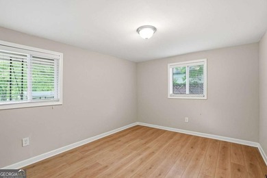 Welcome to 4130 McClure Drive in beautiful Oakwood, GA! This - photo 14