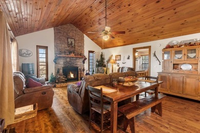 Discover lakeside living at this charming 2-bedroom, 1-bathroom - photo 7