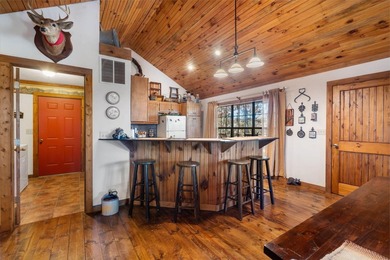 Discover lakeside living at this charming 2-bedroom, 1-bathroom - photo 8