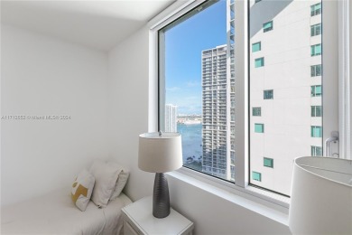 Beautiful corner unit at 500 Brickell, offering 2 bedrooms, 2