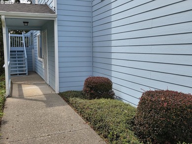Easy Living in a Desirable Condo Community!Enjoy the convenience - photo 30