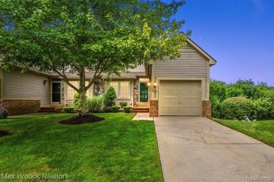 Lake Condo For Sale in Novi, Michigan