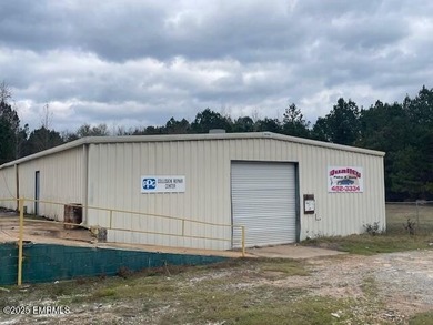 Exceptional Commerial Opportunity with flexible options! This - photo 3