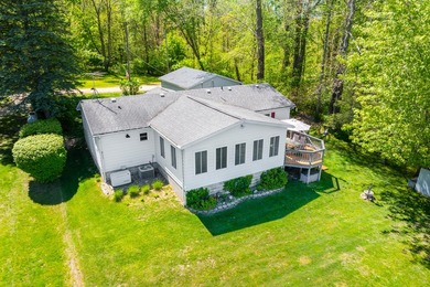 Beautifully appointed lakefront ranch has breathtaking views of - photo 45