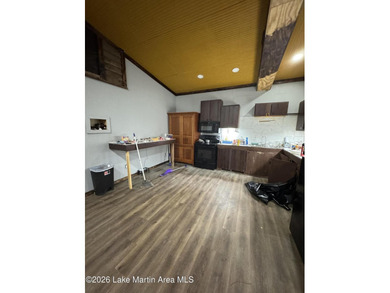 Nestled in a private, wooded setting, this property offers a - photo 5