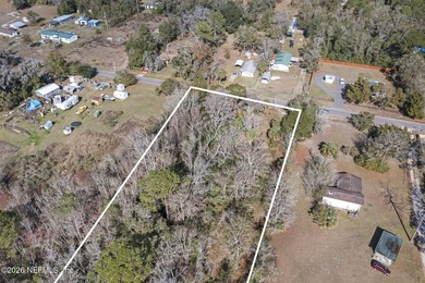 Spanning over 3.5 acres in the established Pecan Park area, this - photo 8