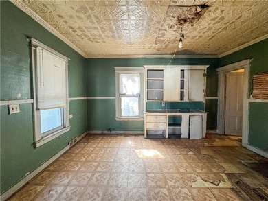 NO DELAYED NEGOTIATIONS - PRICED TO SELL - 5 BED / 1 BATH SINGLE - photo 11