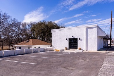 Exceptional C-2 zoned dividable commercial opportunity on Hwy 27