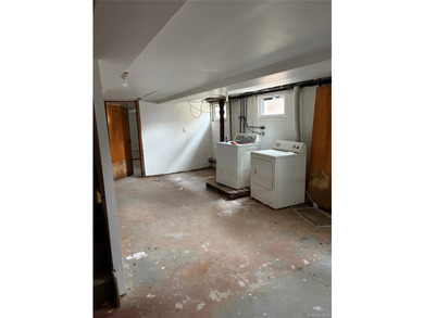 Very Nice and clean property needs some repairs SOLD AS IS - photo 14