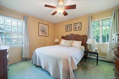 Spacious and well-maintained L-shaped ranch offering the perfect - photo 16