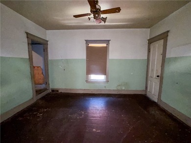 NO DELAYED NEGOTIATIONS - PRICED TO SELL - 5 BED / 1 BATH SINGLE - photo 17