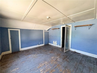 NO DELAYED NEGOTIATIONS - PRICED TO SELL - 5 BED / 1 BATH SINGLE - photo 21