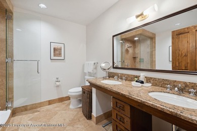 2024 renovations completed (including new decor, furniture - photo 22