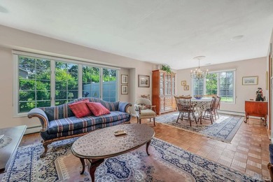 Spacious and well-maintained L-shaped ranch offering the perfect - photo 22