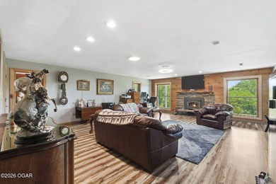Is lake life calling your name? If so, you won't want to miss - photo 22