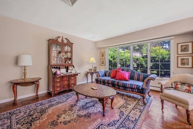 Spacious and well-maintained L-shaped ranch offering the perfect - photo 23