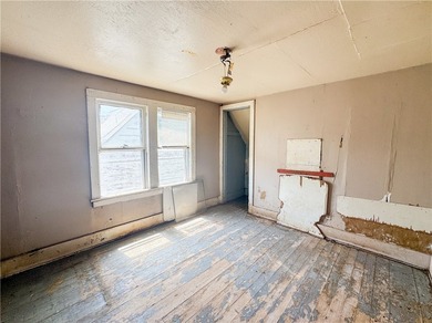 NO DELAYED NEGOTIATIONS - PRICED TO SELL - 5 BED / 1 BATH SINGLE - photo 24