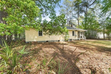 This charming 3-bedroom, 1.5-bath home offers a great - photo 25