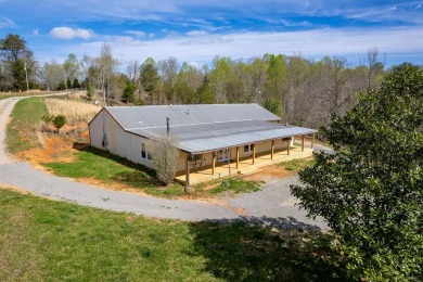 Lake Home For Sale in Walling, Tennessee