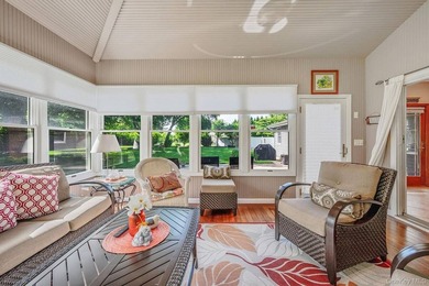 Spacious and well-maintained L-shaped ranch offering the perfect - photo 39