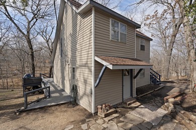 PRICED BELOW APPRAISED VALUE! Completely remodeled and move-in - photo 1