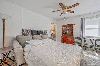 Spacious and well-maintained L-shaped ranch offering the perfect - photo 42