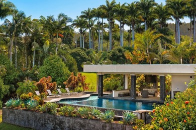 Royal Palms Estate is one of the most private oceanfront-style - photo 5
