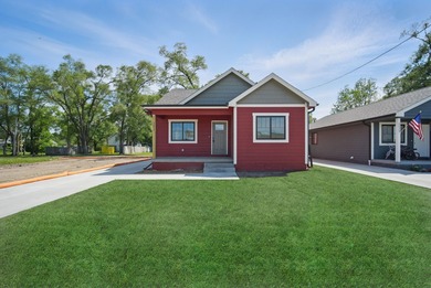 (private lake, pond, creek) Home For Sale in Des Moines Iowa