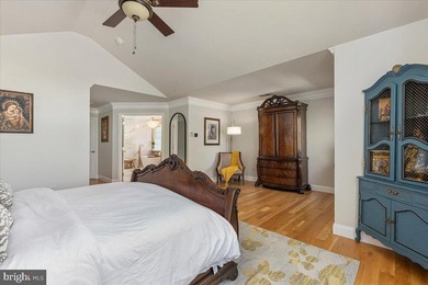 Indulge in the epitome of luxury living in this extraordinary - photo 34