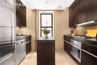 OPEN HOUSES BY APPOINTMENT ONLY! An architect-designed and - photo 6