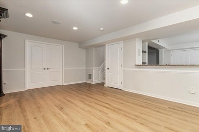 Indulge in the epitome of luxury living in this extraordinary - photo 37