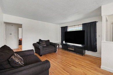 Move right in to this charming ranch style home just across from - photo 4