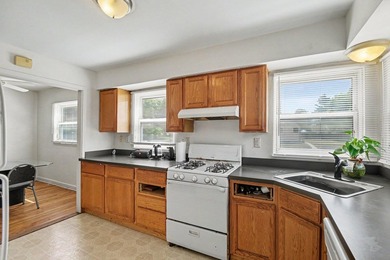 Move right in to this charming ranch style home just across from - photo 8