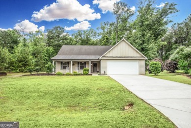 Lake Home For Sale in Madison, Georgia