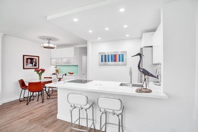Waterfront Boutique Building and Gorgeous Condo in Central - photo 11