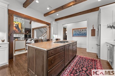 Exceptional private five-bedroom *Lodge Home* with expansive - photo 12