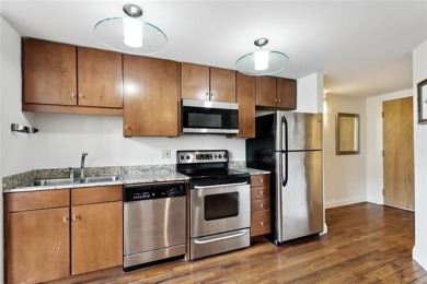 LOCATION - COURTYARD VIEW - TWO BATHS - LOVELY, FLEXIBLE FLOOR