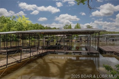 4-bed, 2-bath waterfront home in the Turkey Creek arm of Lake of - photo 15