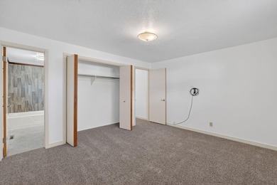 Welcome to your next home ! This beautiful brick home is - photo 16