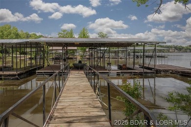 4-bed, 2-bath waterfront home in the Turkey Creek arm of Lake of - photo 16