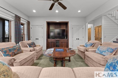 Exceptional private five-bedroom *Lodge Home* with expansive - photo 17