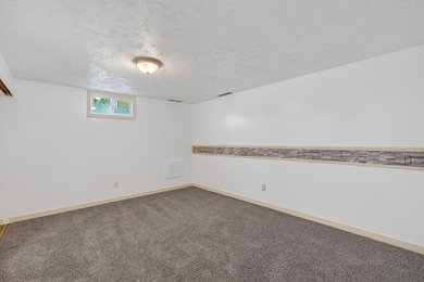 Welcome to your next home ! This beautiful brick home is - photo 21