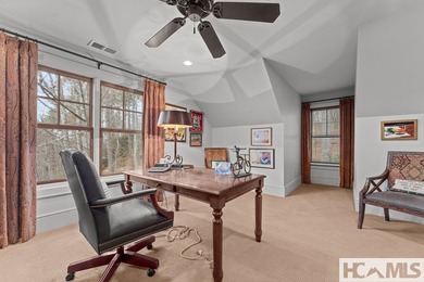 Exceptional private five-bedroom *Lodge Home* with expansive - photo 23