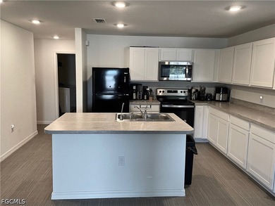 Available for the very first time, this Large contemporary - photo 3