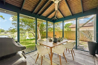 Unique architect-designed lakefront home- this is the one you - photo 33