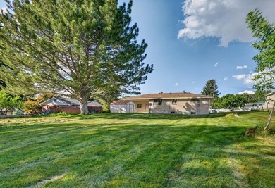 Welcome to your next home ! This beautiful brick home is - photo 35