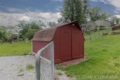 4-bed, 2-bath waterfront home in the Turkey Creek arm of Lake of - photo 38