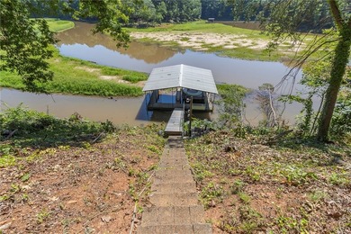 Fisherman's paradise! Waterfront residence situated on the - photo 38