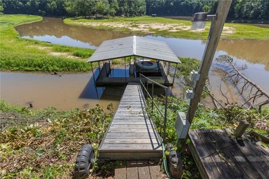 Fisherman's paradise! Waterfront residence situated on the - photo 39