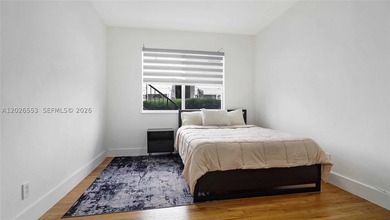 RARE MID-BEACH INVESTMENT GEM! Turnkey, 100% occupied boutique - photo 10